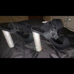 Cute diamond studded heels .. new never worn
